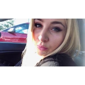 Meet your Posher, Kelsey